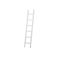 Escada de madeira maciça cor branco lavado/ Coleção Biblioteca