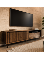 Rack com 1,80 metros com 2 portas e 1 porta basculante para sala de TV na cor castanho amadeirado / Coleção Jazz